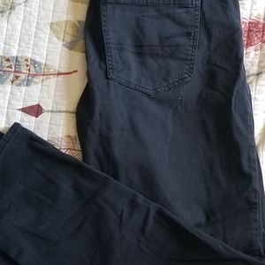 American eagle black skinny boyfriend Jean's